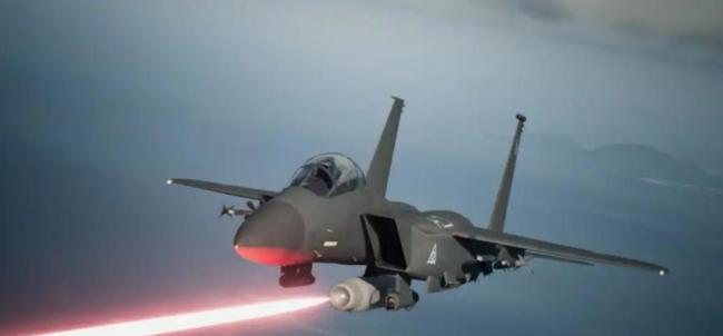 歼11挂载“激光武器”是干啥用的 未来空战新防御手段